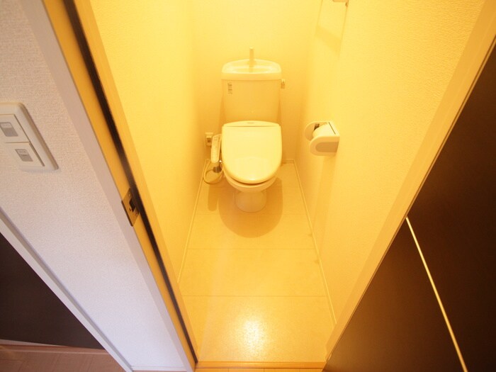 物件内観写真13　(トイレ)