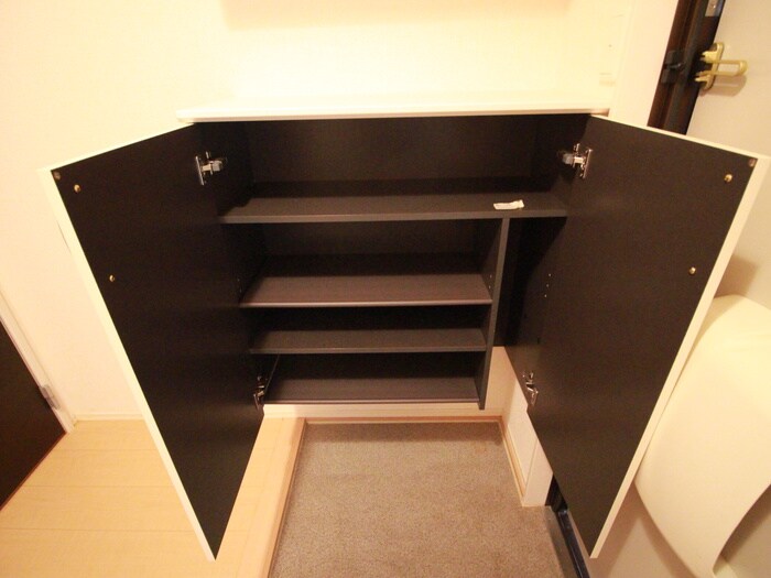 物件内観写真13　(靴箱)