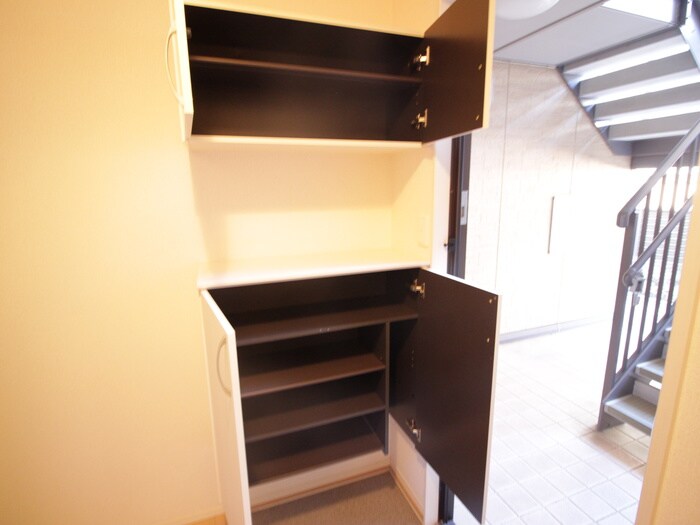 物件内観写真15　(靴箱)