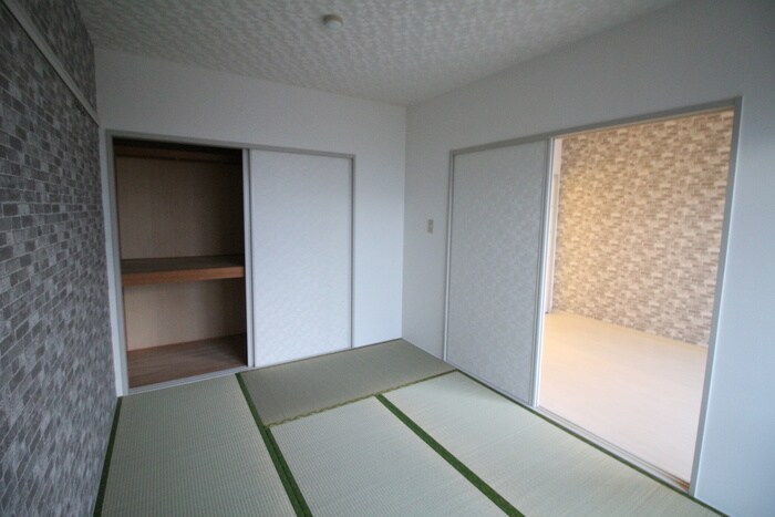 物件内観写真8　(居室)