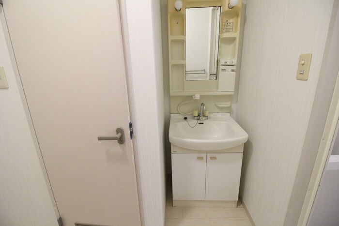 物件内観写真9　(洗面)