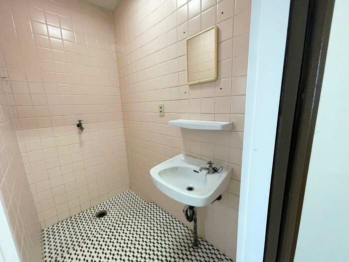 物件内観写真12　(洗面)