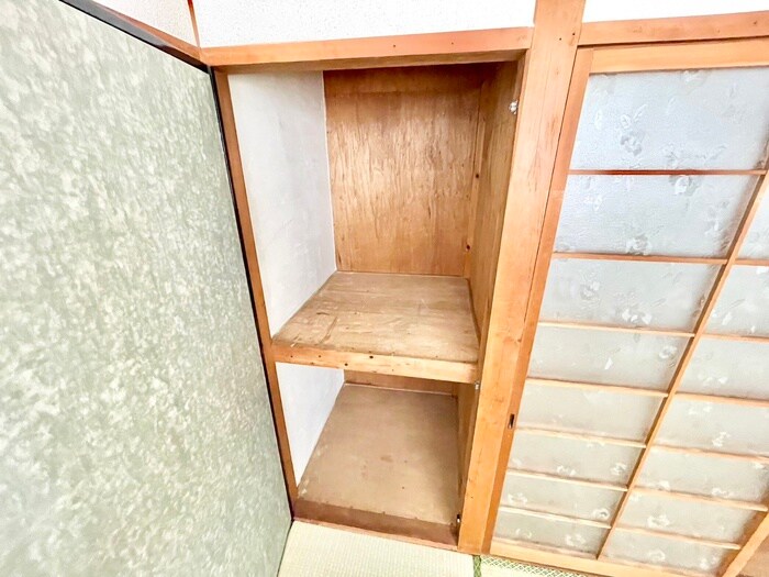 物件内観写真12　(収納)