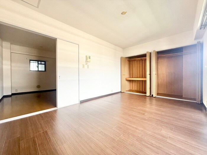 物件内観写真9　(居室)