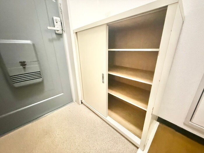 物件内観写真17　(靴箱)