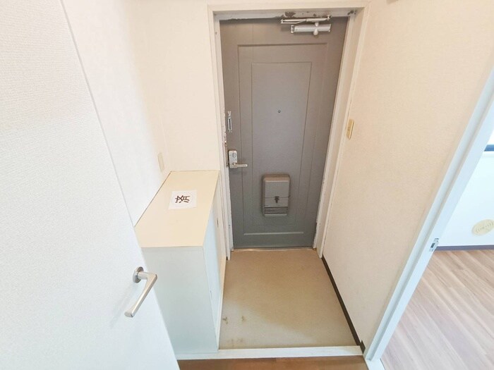 物件内観写真19　(玄関)