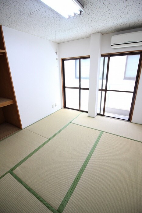 物件内観写真7　(居室)