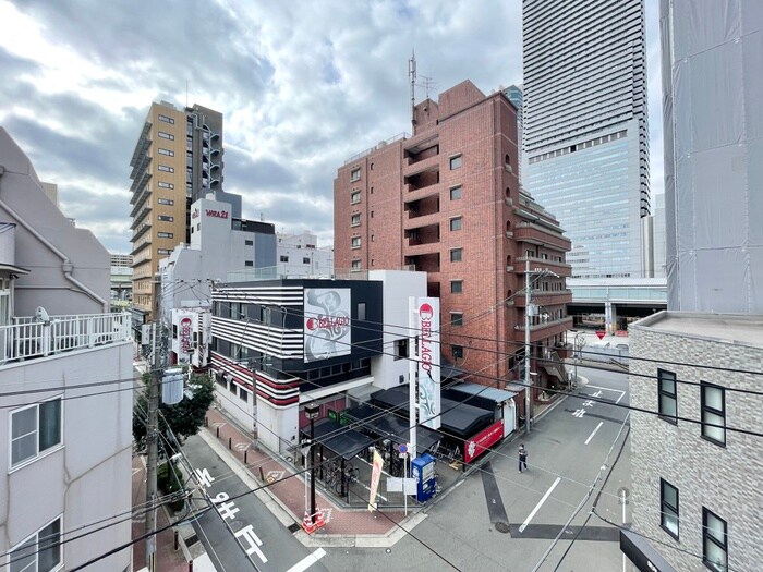 物件内観写真22　(室内からの展望)