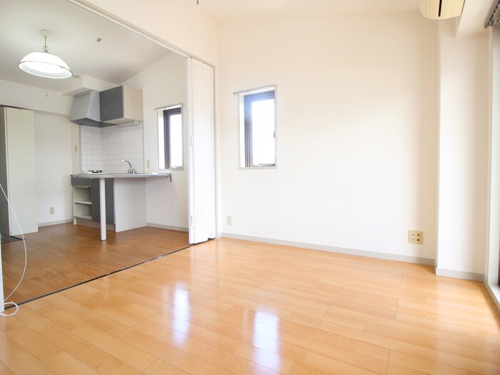 物件内観写真7　(居室)