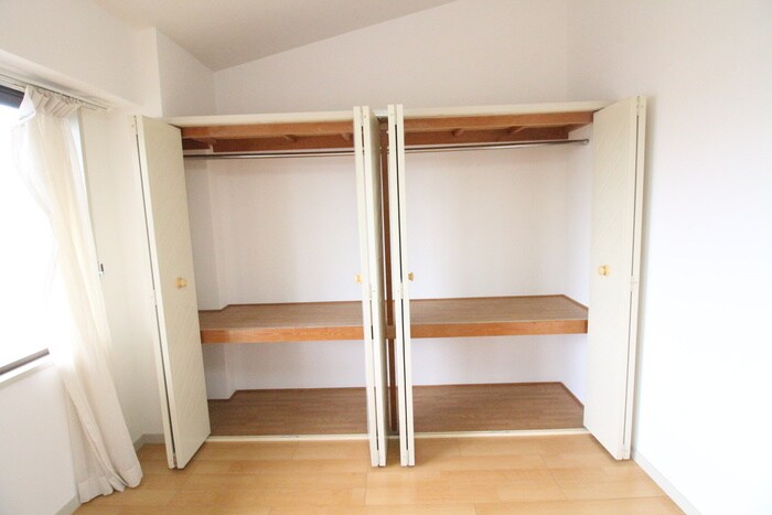 物件内観写真13　(収納)