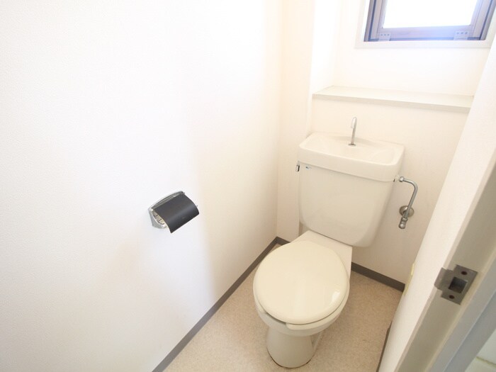 物件内観写真14　(トイレ)