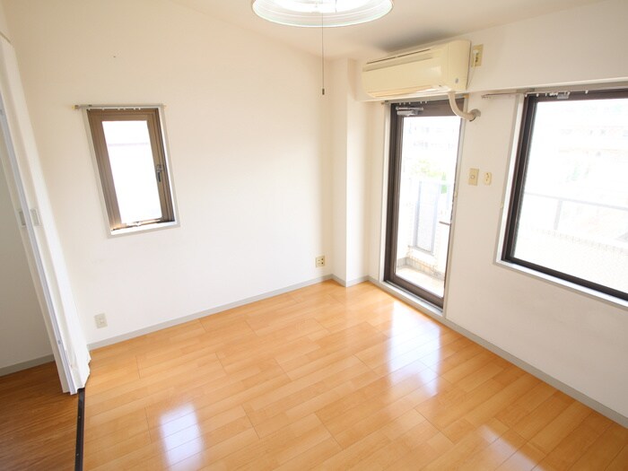 物件内観写真19　(居室)