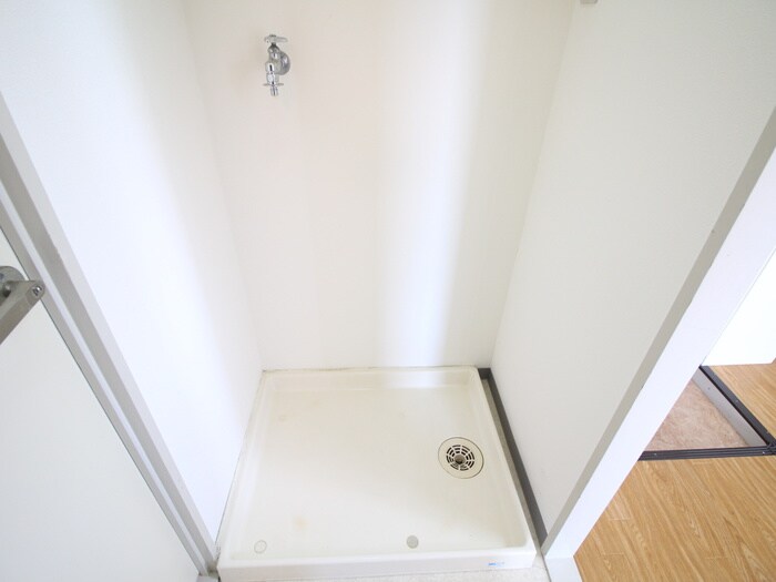 物件内観写真21　(洗濯機置場)