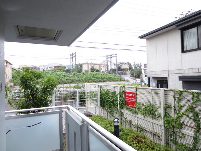 物件内観写真12　(室内からの展望)