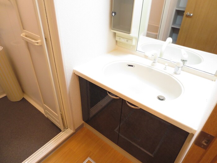 物件内観写真16　(洗面)