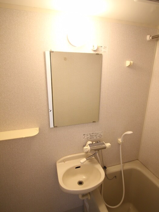 物件内観写真8　(洗面)