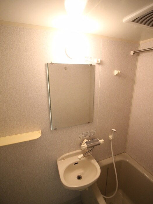 物件内観写真8　(洗面)