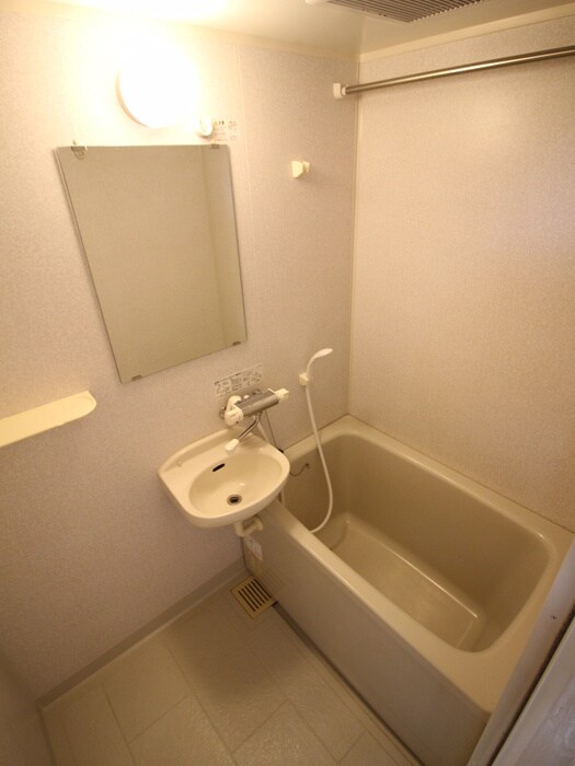 物件内観写真9　(バス／シャワールーム等)