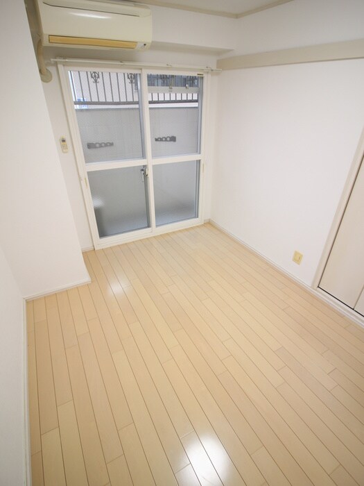 物件内観写真11　(居室)