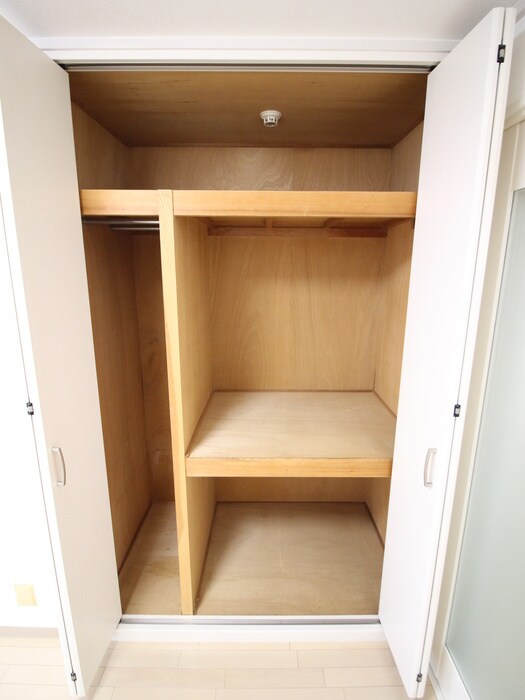 物件内観写真13　(収納)