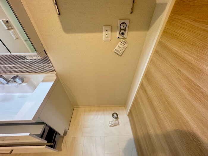 物件内観写真14　(洗濯機置場)