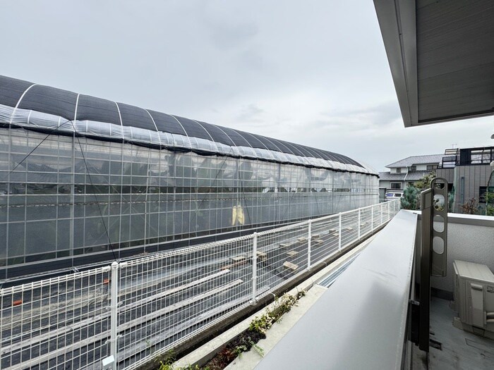 物件内観写真21　(室内からの展望)