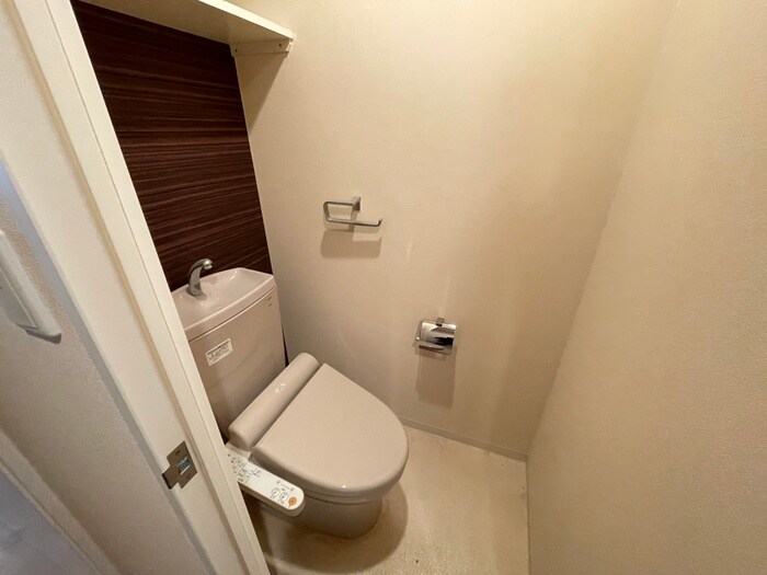 物件内観写真14　(トイレ)