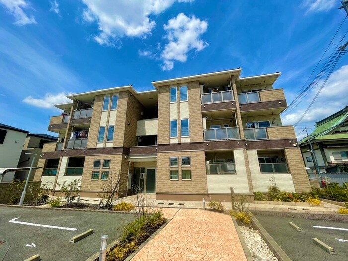 物件外観写真1　(外観写真)