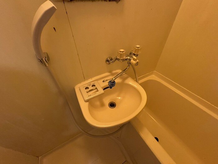 物件内観写真8　(洗面)