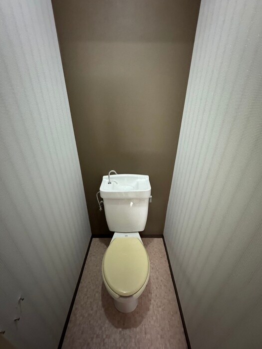 物件内観写真10　(トイレ)