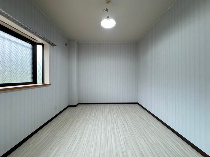 物件内観写真12　(居室)