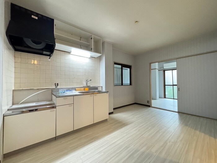 物件内観写真14　(居室)