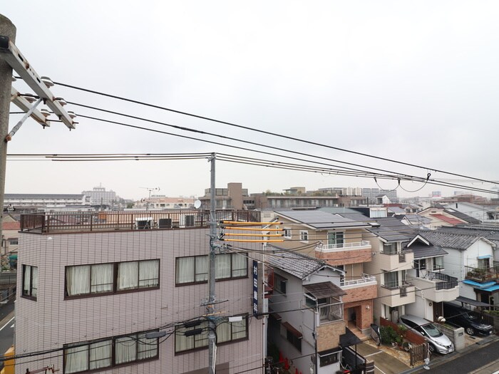 物件内観写真15　(室内からの展望)