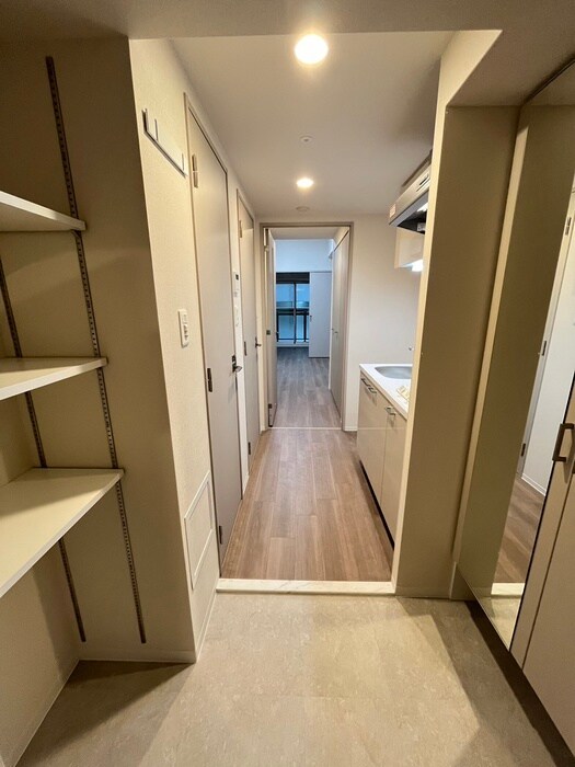 物件内観写真15　(玄関)