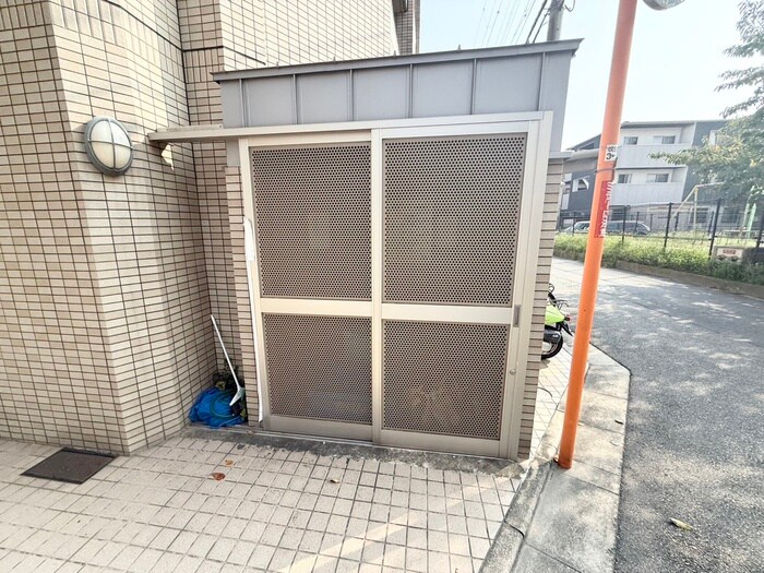 物件外観写真6　(建物設備)