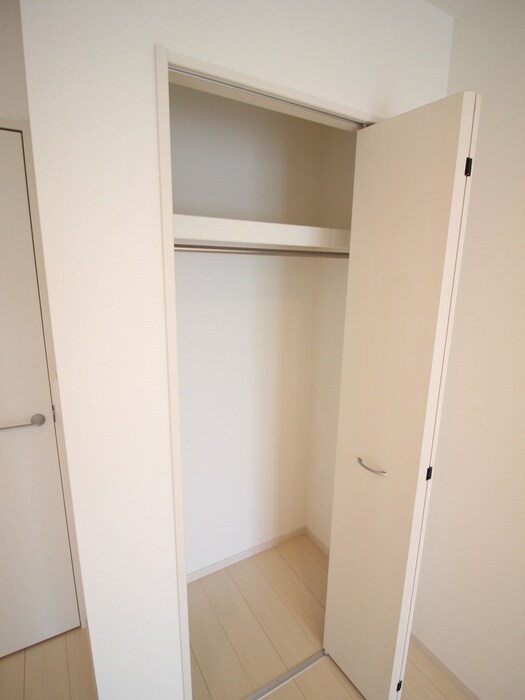 物件内観写真10　(収納)