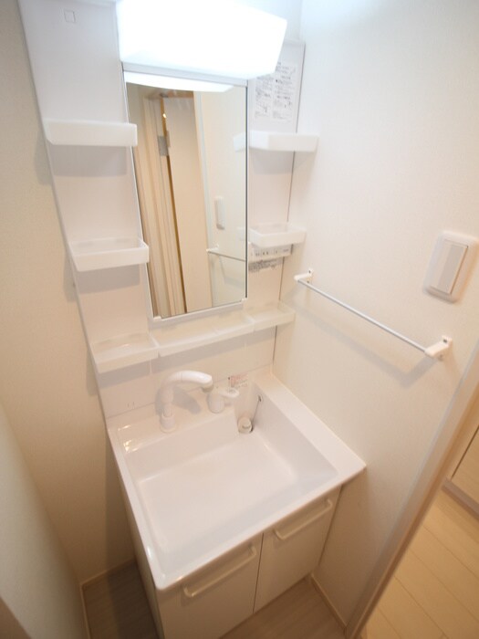 物件内観写真12　(洗面)