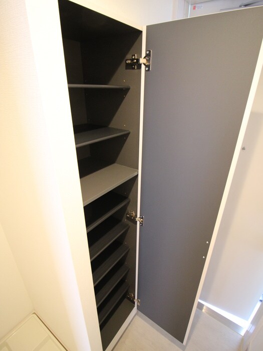 物件内観写真18　(靴箱)