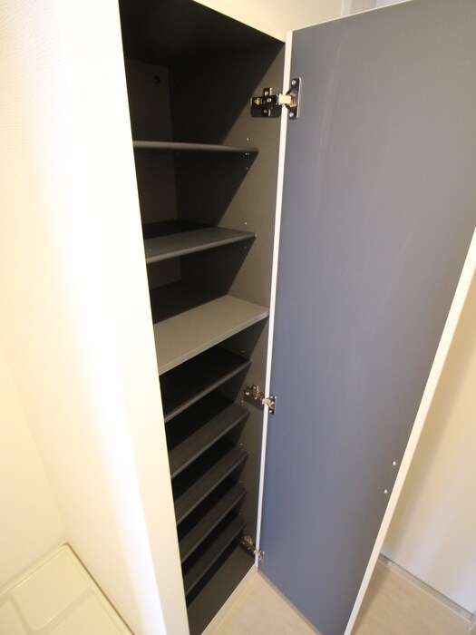 物件内観写真18　(靴箱)