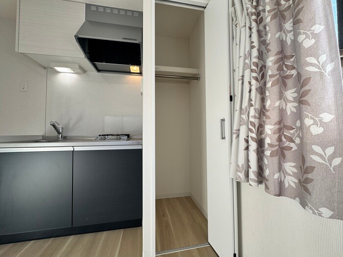 物件内観写真16　(収納)