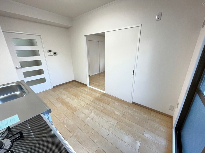 物件内観写真7　(居室)