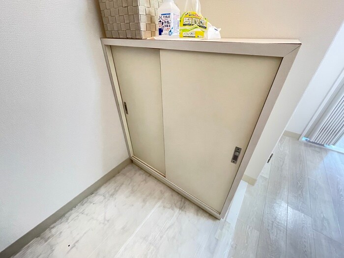 物件内観写真16　(靴箱)