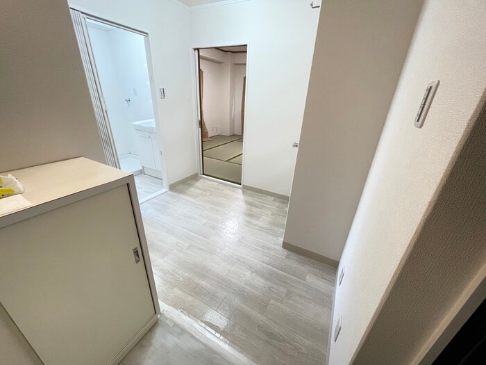 物件内観写真20　(廊下)