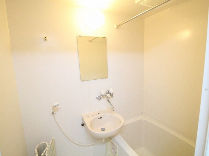 物件内観写真10　(洗面)