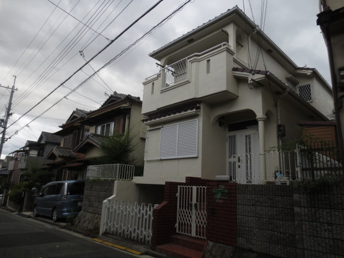 奥天神町２丁目貸家