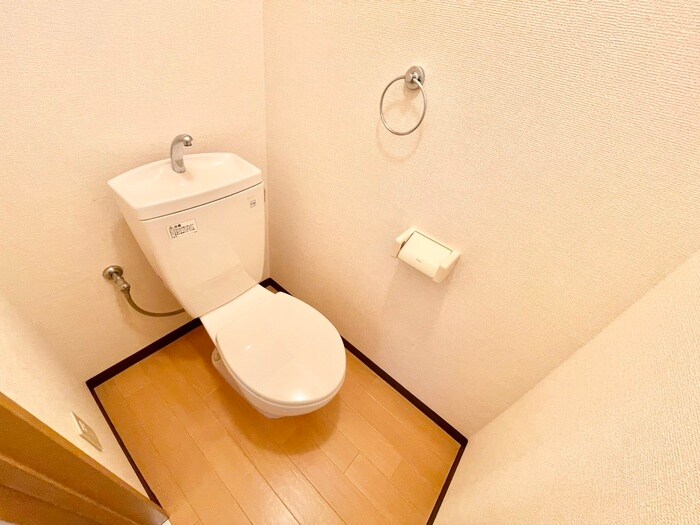 物件内観写真10　(トイレ)
