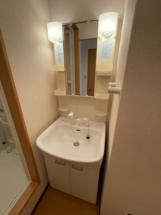 物件内観写真13　(洗面)