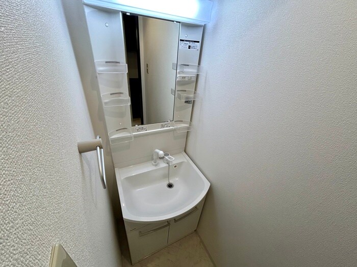 物件内観写真11　(洗面)