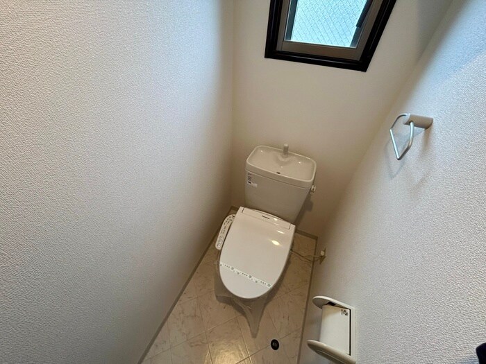 物件内観写真12　(トイレ)