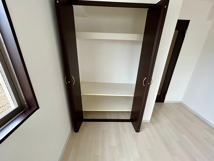 物件内観写真15　(収納)